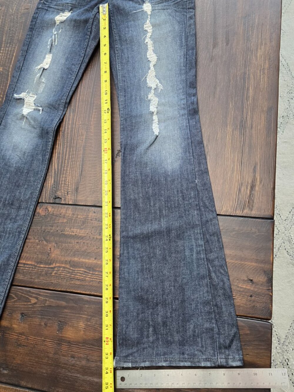 Guess Vintage Y2K Distressed Women's Foxy Flare Leg Blue Jeans Size 26×33.5 - Picture 6 of 13